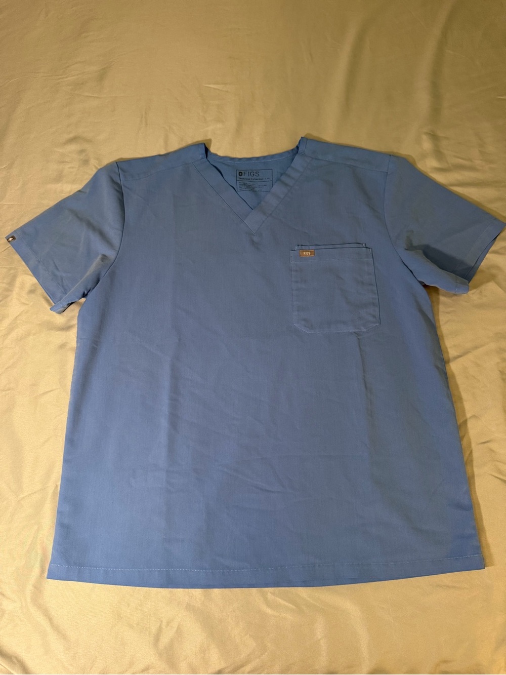 Figs Men's V-Neck Scrub Top in Ceil Blue